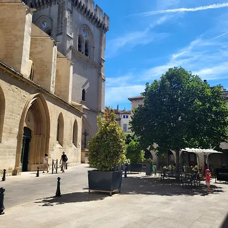 Au Centre De Villeneuve-lès-Avignon Exterior foto